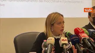 Manovra, Meloni: "Un miliardo per indennizzi reazioni vaccino, Governo dimostri che è sicuro"