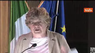 Camusso: "Tasso di disoccupazione più alto tra le donne giovani rispetto alle over 50"