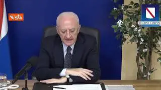 De Luca: "Non ascoltate trasmissioni pollaio su vaccini"