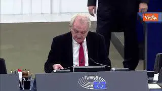 Parlamento Ue approva risoluzione contro presenza forze russa al confine con Ucraina