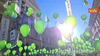 L'Inno di Mameli apre la manifestazione della Cisl a Roma