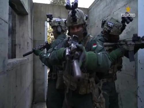 Gli auguri dell'Esercito Italiano