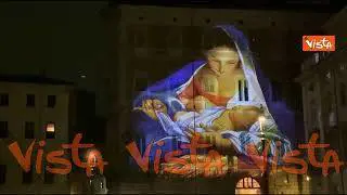 I capolavori del Rinascimento illuminano Piazza Navona con le proiezioni artistiche sui palazzi