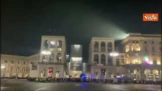 Capodanno a Milano, i controlli della polizia in piazza Duomo