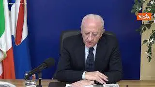 De Luca: "Campania resta in zona bianca, ma siamo fortemente a rischio"