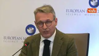 Ema: "Non possiamo continuare con booster ogni 3-4 mesi"