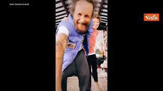 Jovanotti guarito dal Covid riabbraccia la figlia e scarta i regali di Natale