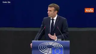 Macron: "Con Russia instaurare dialogo esigente"