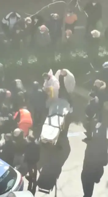 Sparatoria a Taranto, i soccorsi al poliziotto