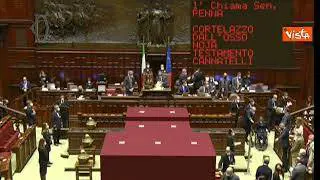 Elezione Quirinale, il voto di Umberto Bossi in Aula