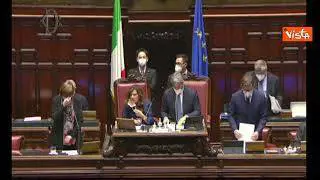 Elezioni Quirinale, al via il terzo scrutinio a Montecitorio. Il primo a votare è sempre Bossi