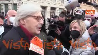 Elezione Quirinale, Sgarbi: "Berlusconi? Fisicamente sta bene ma è un po' inca**ato"