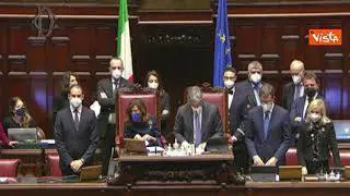 Elezione Quirinale, nuova fumata nera con 441 astenuti, 261 bianche e 166 voti a Mattarella