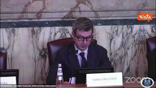 Orlando: "Contro caporalato investire in trasporto e alloggio"