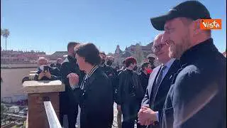 Gualtieri con Francesco Totti e Tom Holland al Belvedere Tarpeo