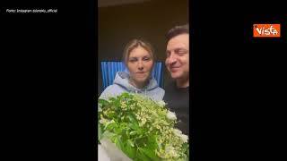 San Valentino, Zelensky (Ukraina) posta un video con la moglie e un mazzo di fiori