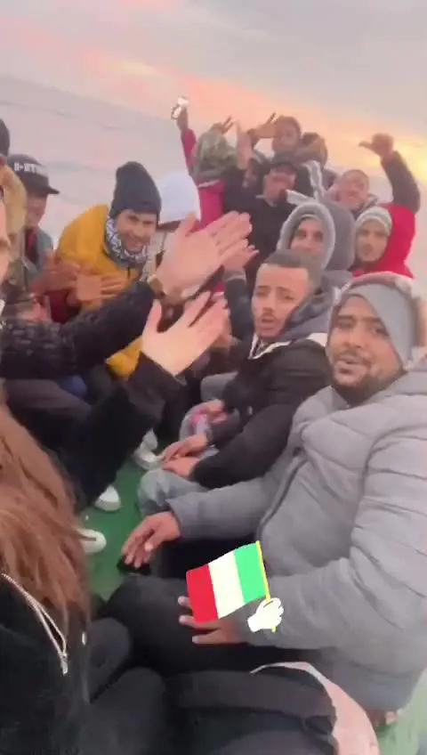 Le traversate diventano uno show