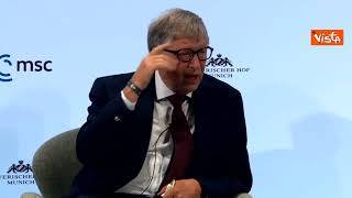 Bill Gates: "Omicron ha agito meglio dei vaccini, rischio di malattia grave drasticamente ridotto"
