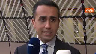 Di Maio: "Ambasciata a Kiev resta aperta, ma effettuiamo prove di evacuazione. Italiani ritornino"