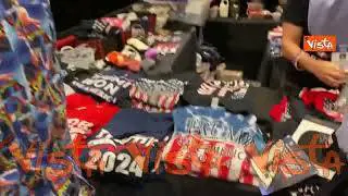 Cpac, dal cappello "Trump aveva ragione" al vino, ecco i gadget al Congresso dei Conservatori Usa