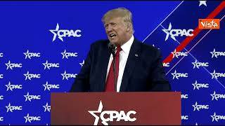 Trump al Cpac: "Con me la Russia non ha invaso nessuno". Standing ovation in sala