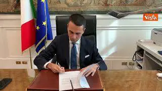 Di Maio firma delibera per aiuti economici a Ucraina, l'Italia chiude spazio aereo a Russia
