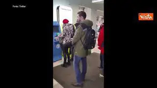 File ai bancomat in Russia, i video postati sui social