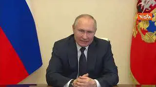 Putin onora militari russi caduti in Ucraina: Orgogliosi del nostro esercito, ci ricorderemo di loro
