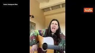 Ucraina, Elisa canta Zombie dei Cranberries contro la guerra