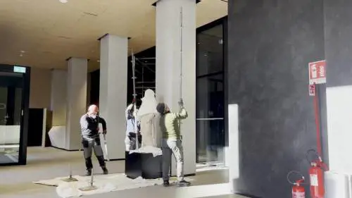 La statua "adottata" da Citi
