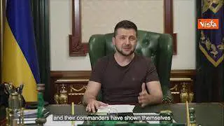 Zelensky: "L'assedio russo a Mariupol passerà alla storia come un crimine di guerra"