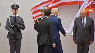 Il Presidente polacco Duda accoglie Biden a Varsavia