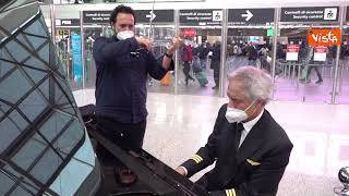 Giornata mondiale del pianoforte, Adr la celebra suonando per la pace a Fiumicino