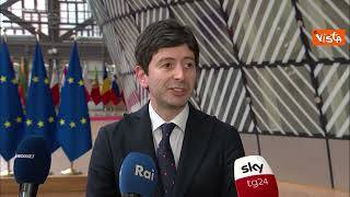 Vaccino Covid, Speranza: "Su quarta dose servono regole uniche in Ue"