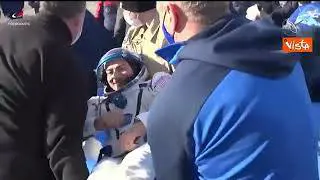 Atterra in Kazakistan la navicella con a bordo due cosmonauti russi e un americano