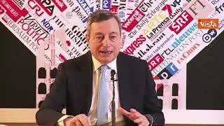 Draghi in conferenza alla stampa estera, ecco cosa ha detto in meno di tre minuti