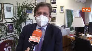 Covid-19, Sileri: "Contagi e ricoveri in lieve aumento ma vaccino ci protegge"