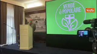 Berlusconi al congresso di Verde è popolare: "Inaccettabile l'aggressione all'Ucraina"