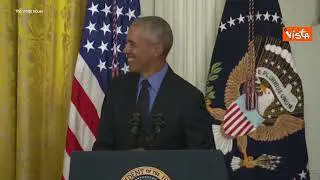Obama torna alla Casa Bianca e scherza con Biden chiamandolo vicepresidente