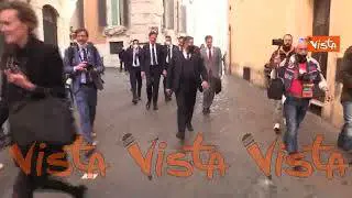 Pausa gelato del Primo Ministro olandese Rutte dopo l'incontro con Draghi a Palazzo Chigi