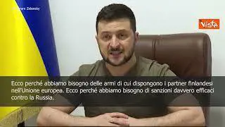 SOTTOTITOLI Zelensky: "Contro Russia serve cocktail di sanzioni che sarà ricordato come le molotov"