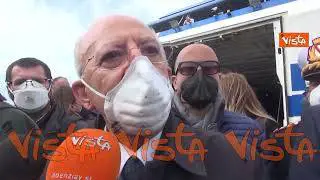 De Luca: "Procida Capitale Cultura in sicurezza e rimprovera i giornalisti: indossate la mascherina"