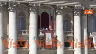 Pasqua a San Pietro, il Papa: "Facciamo fatica a credere che Gesù è risorto ma non è un'illusione"