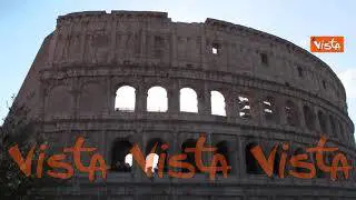 Dal Pantheon al Colosseo, tornano i turisti nel centro di Roma