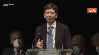 Covid, Speranza: "Campagna vaccini fondamentale, in Cina in milioni in lockdown"