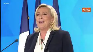 Presidenziali Francia, Le Pen sconfitta canta la Marsigliese con i sostenitori