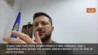 Zelensky: "Da acciaieria Mariupol evacuati in 156, tra loro anche un neonato"