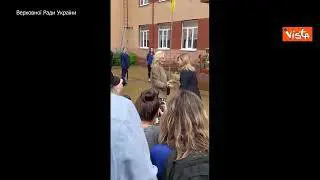 Jill Biden incontra la moglie di Zelensky, Olena Zelenska, in Ucraina