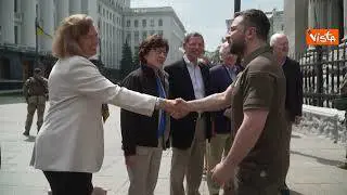 Zelensky incontra a Kiev delegazione del Senato Usa