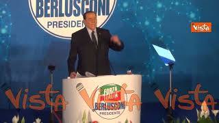 Berlusconi : "Chiediamo agli italiani di votarci per quello che faremo"